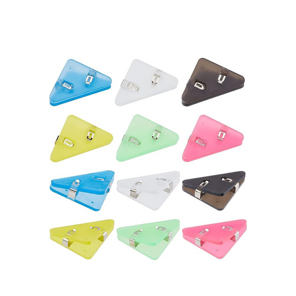 Triangular paper clip for edges and corners
